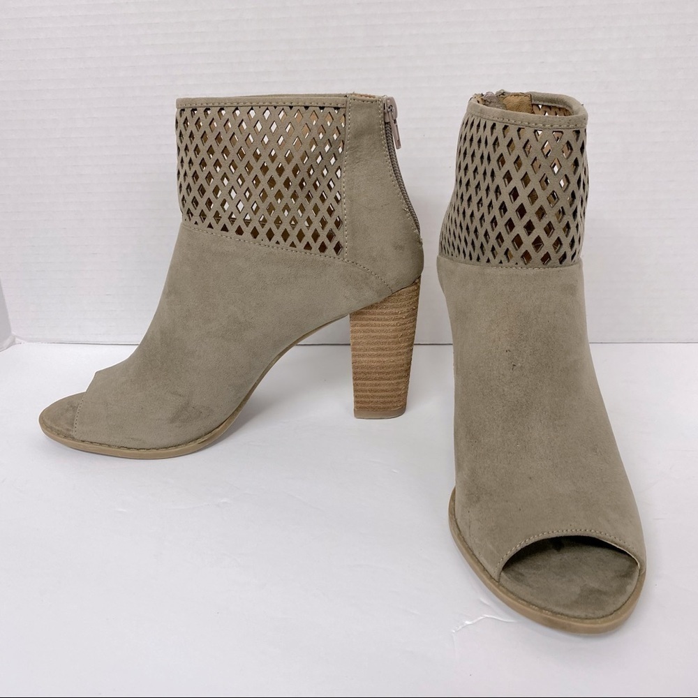 Report Rayce Laser Cut-Out Heeled Ankle Bootie